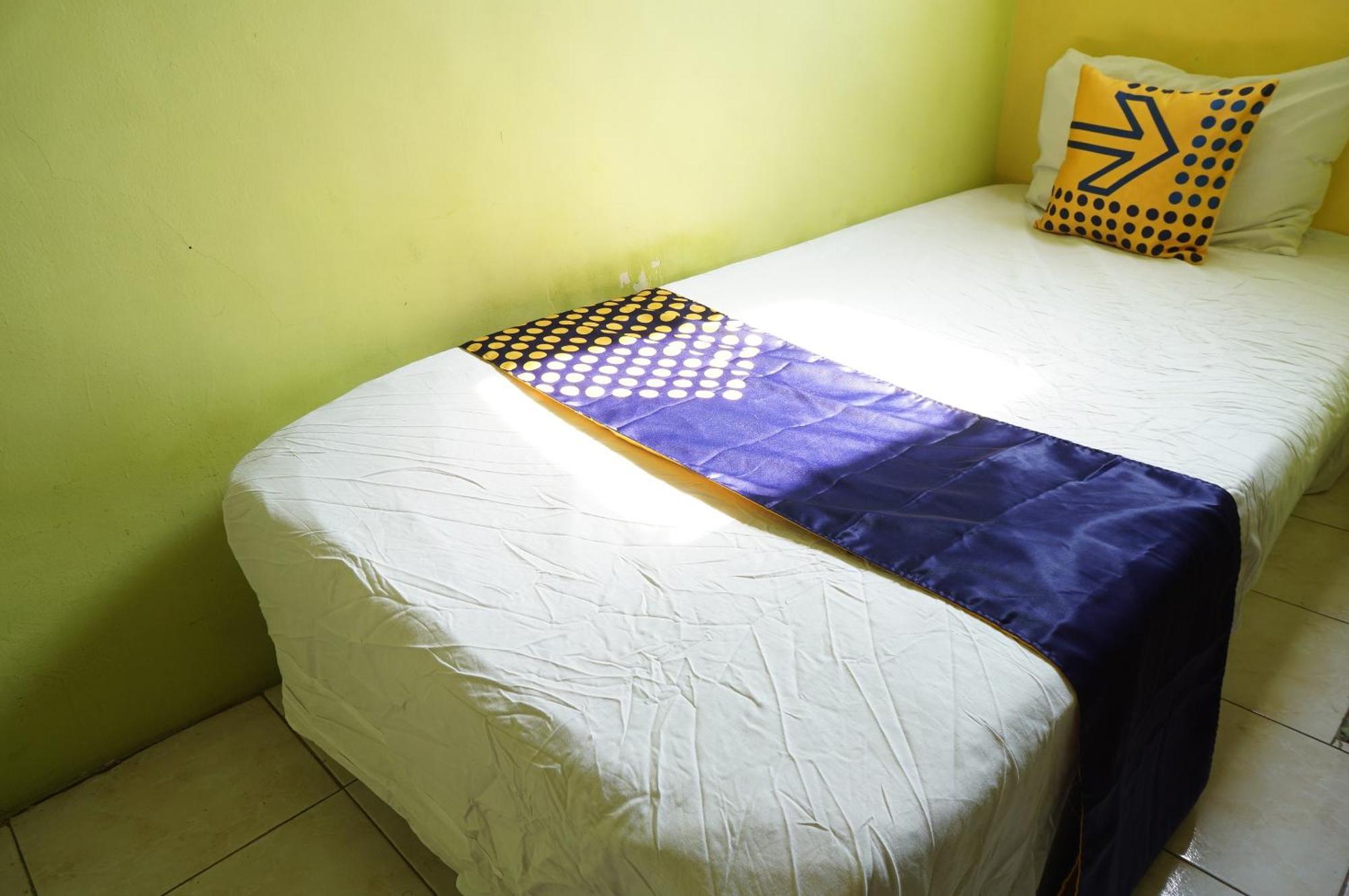 Spot On 93611 Kost Pak Suyatno Syariah 2 Ξενοδοχείο Ponorogo Εξωτερικό φωτογραφία